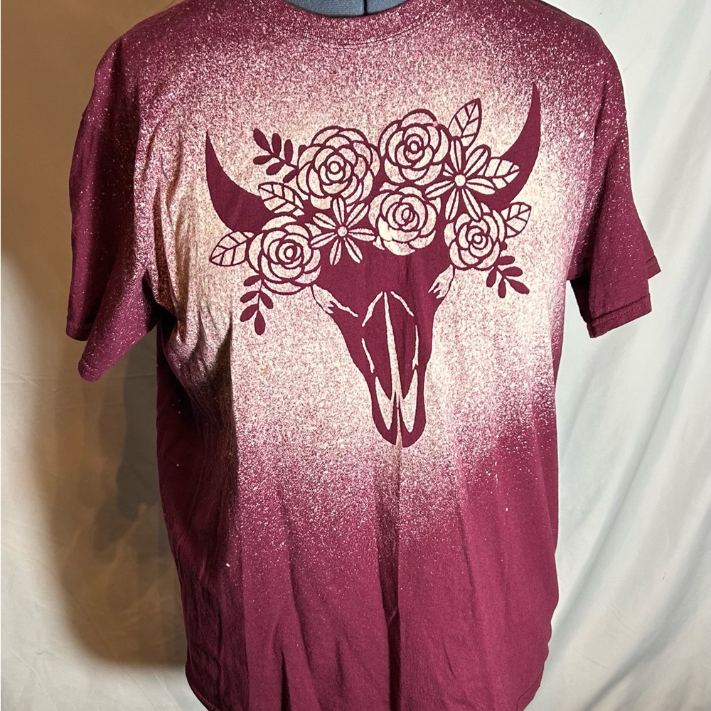 Gildan Burgundy Bull Skull Floral women’s Tee